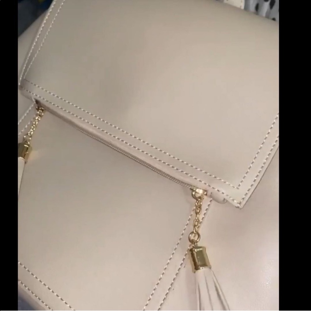 back pack can be used as a purse